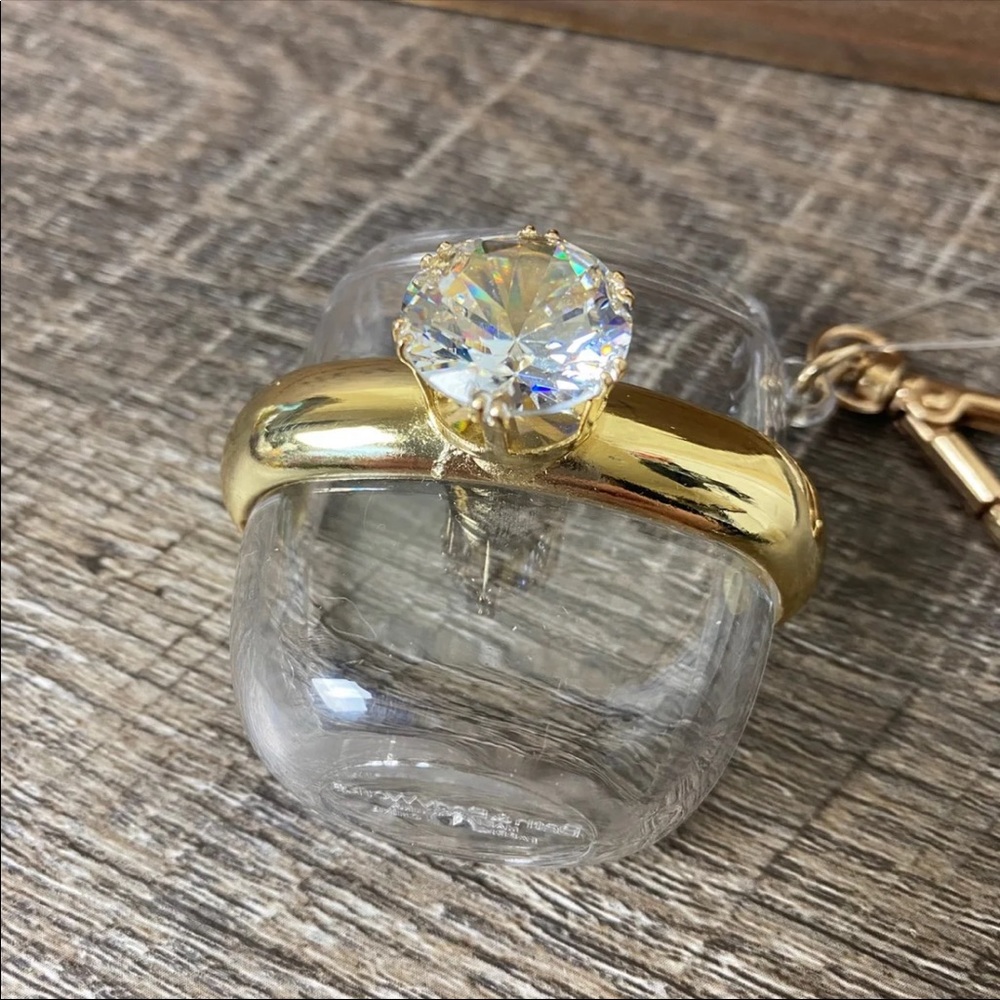 💍 Engagement Ring 💍 Sanitizer Holder Brand New Bath and Body Works ‼️VERY RARE - Picture 4 of 5